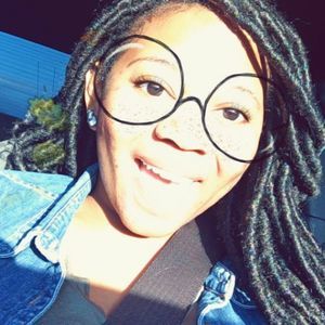 Meet your Posher, Alexus